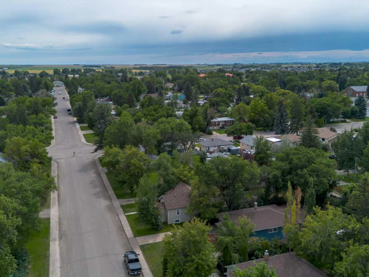 2014 16 Street, Coaldale, AB, T1M 1E6 - 38