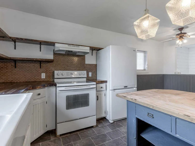 2014 16 Street, Coaldale, AB, T1M 1E6 - 13