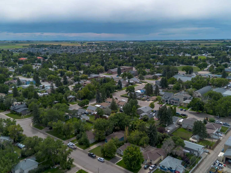 2014 16 Street, Coaldale, AB, T1M 1E6 - 46
