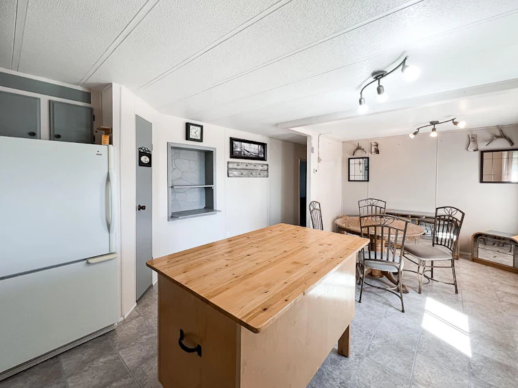 5124 North Avenue, Smoky River M.D., AB, T0H 1G0 - 8