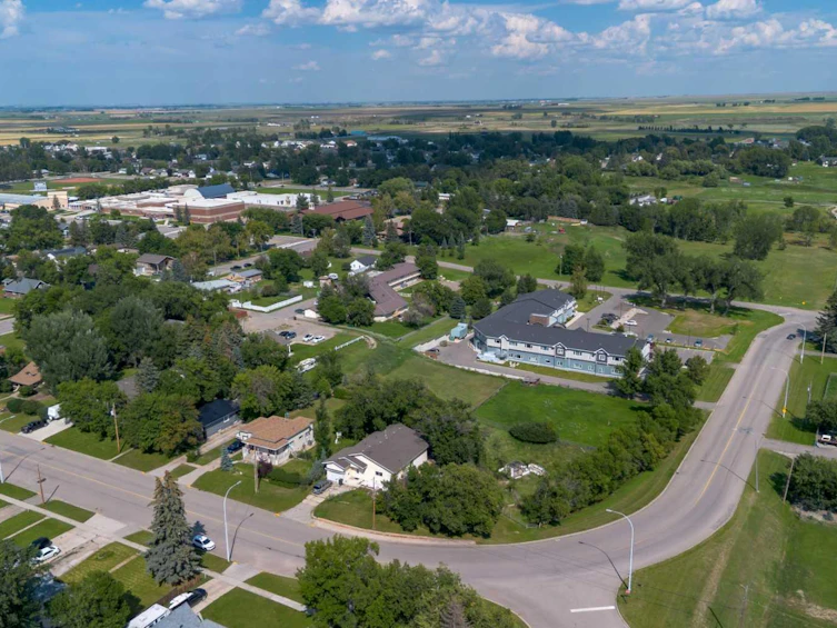 157 S 1 Street W, Magrath, AB, T0K 1J0 - 49