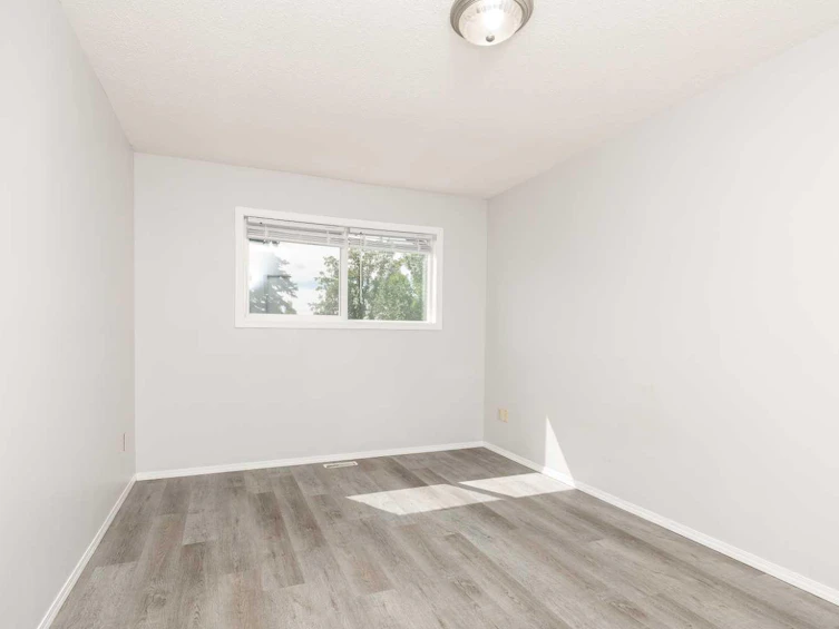 94 Mt Burke Boulevard W, Lethbridge, AB, T1K 6M9 - 12