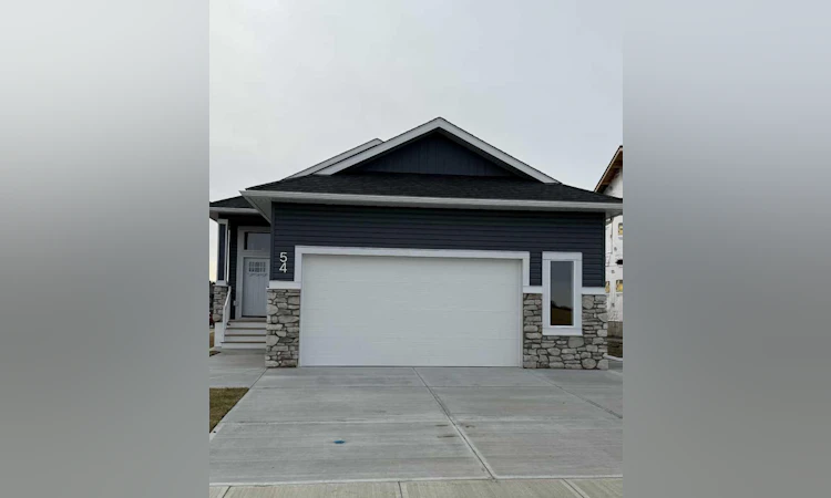 54 Vincent Crescent