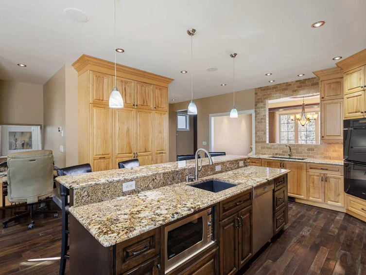 1108 Bellevue Avenue SE, Calgary, AB, T2G 4L1 - 9