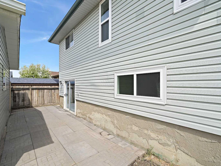 8303 Centre Street NW, Calgary, AB, T3K 1J5 - 24