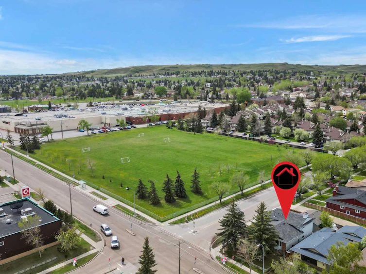 8303 Centre Street NW, Calgary, AB, T3K 1J5 - 30