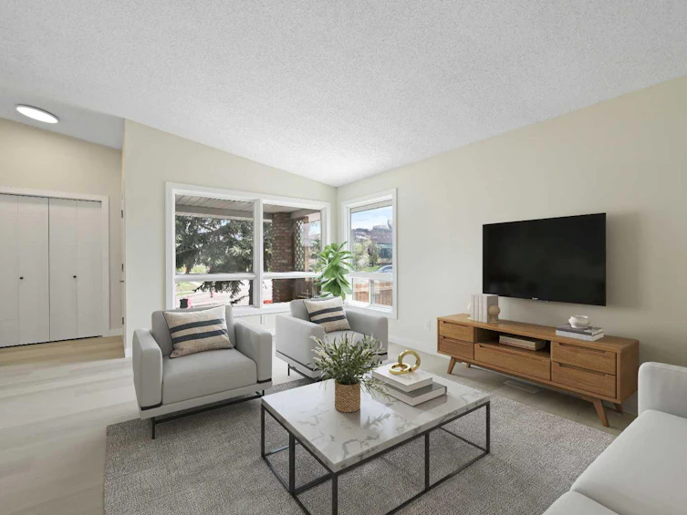 8303 Centre Street NW, Calgary, AB, T3K 1J5 - 5