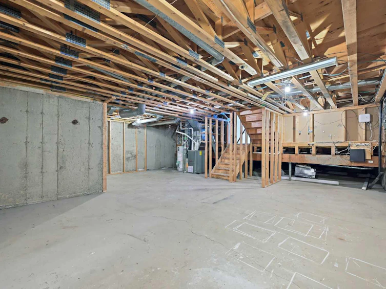 8303 Centre Street NW, Calgary, AB, T3K 1J5 - 23