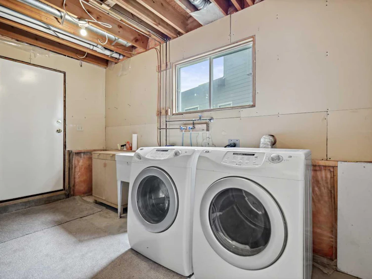 19 Hawkhill Way NW, Calgary, AB, T3G 2T6 - 30