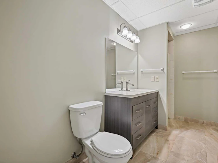 19 Hawkhill Way NW, Calgary, AB, T3G 2T6 - 28