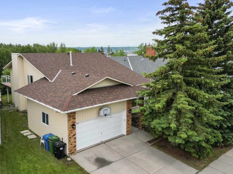 19 Hawkhill Way NW, Calgary, AB, T3G 2T6 - 2