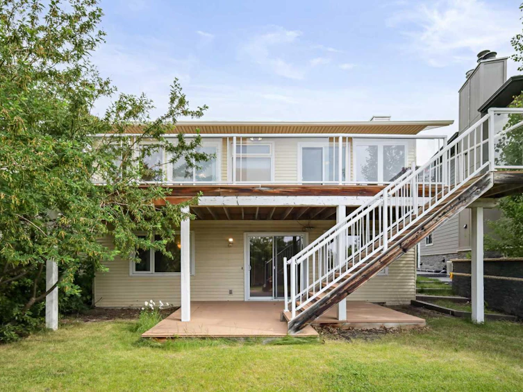 19 Hawkhill Way NW, Calgary, AB, T3G 2T6 - 33