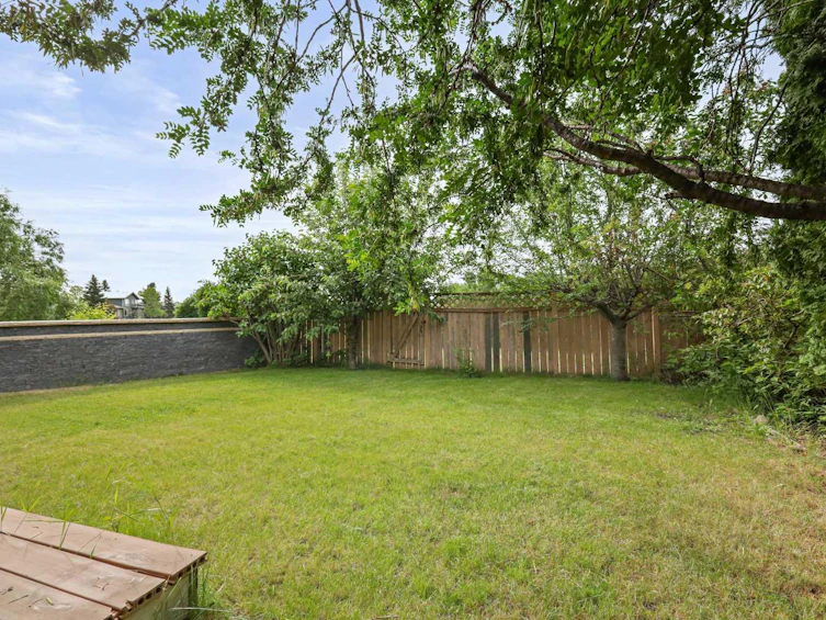 19 Hawkhill Way NW, Calgary, AB, T3G 2T6 - 32