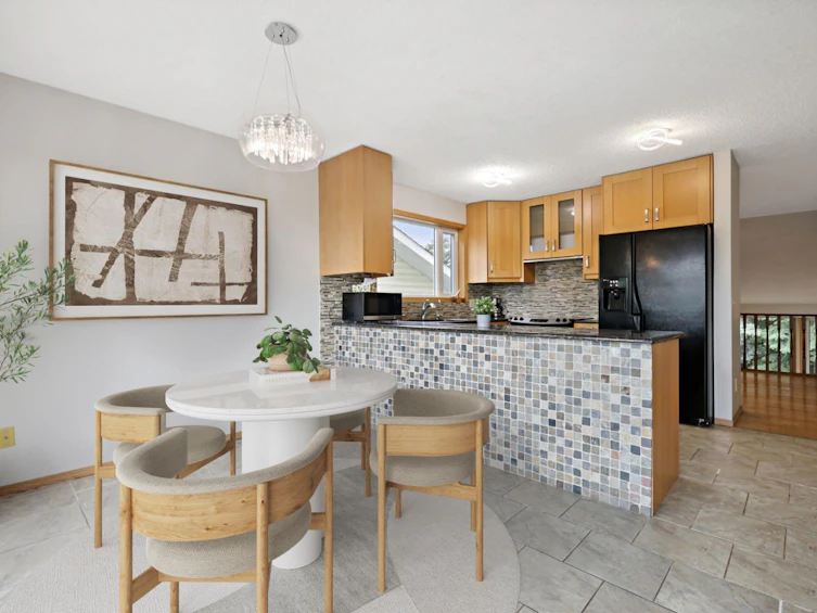 19 Hawkhill Way NW, Calgary, AB, T3G 2T6 - 13