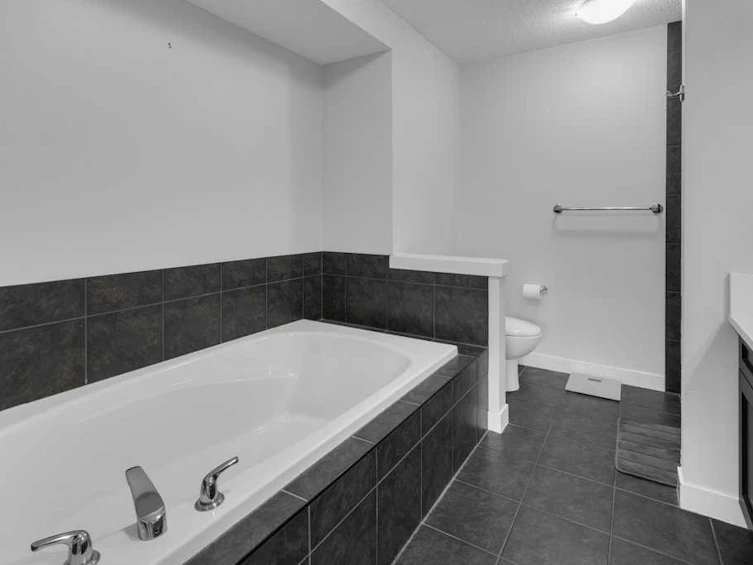 50 Tuscany Summit Green NW, Calgary, AB, T3L 0B8 - 22