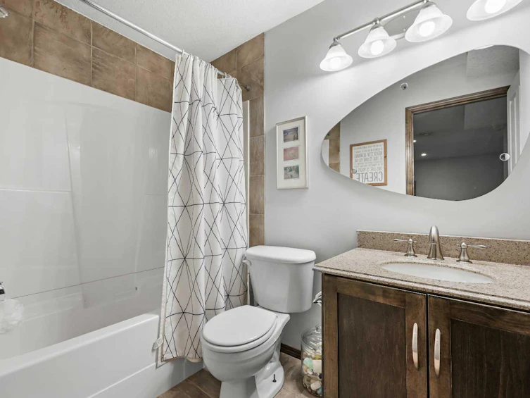 22 Auburn Bay Court SE, Calgary, AB, T3M 1K9 - 35