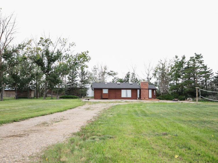 162072 Range Road 220, Vulcan, AB, T0L 1G0