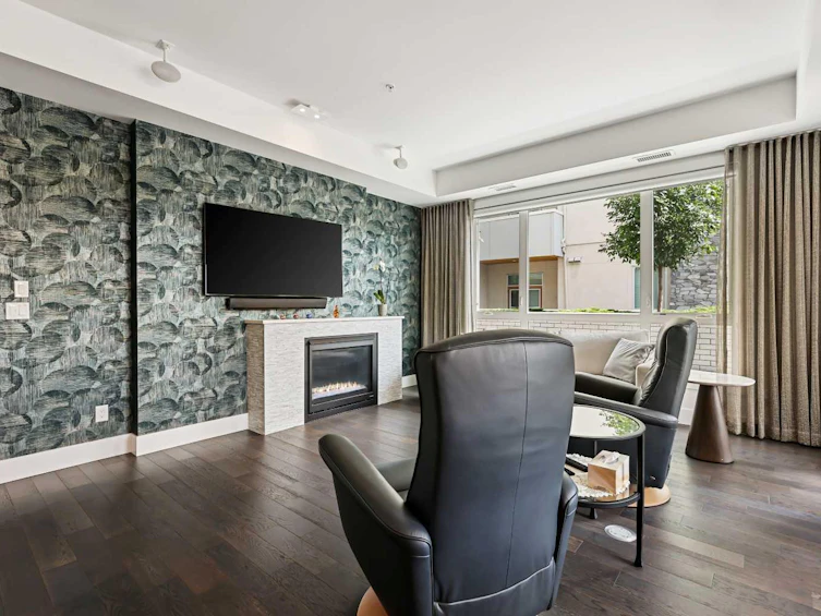 104-11 Burma Star Road SW, Calgary, AB, T3E 7Y9 - 5