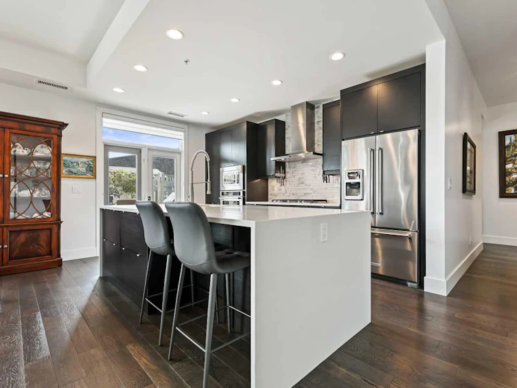 104-11 Burma Star Road SW, Calgary, AB, T3E 7Y9 - 10