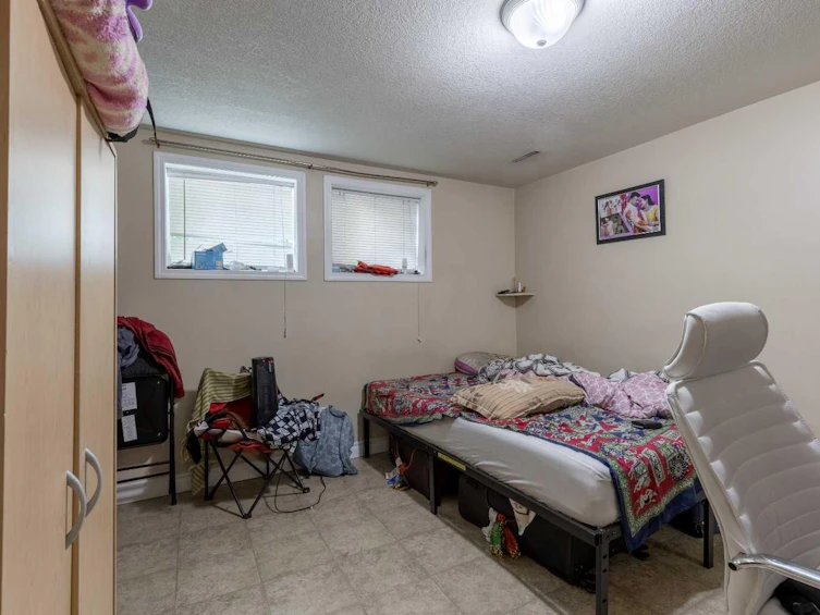 1217 & 1219 Glacier Drive S, Lethbridge, AB, T1K 3G5 - 38
