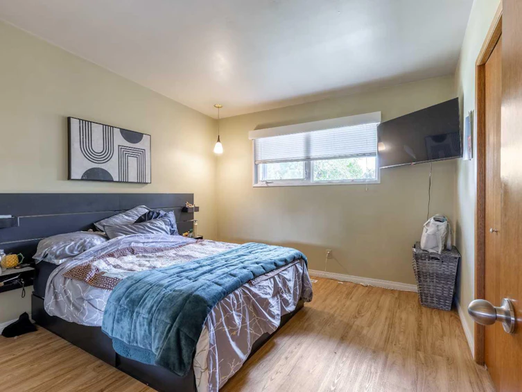 1217 & 1219 Glacier Drive S, Lethbridge, AB, T1K 3G5 - 12