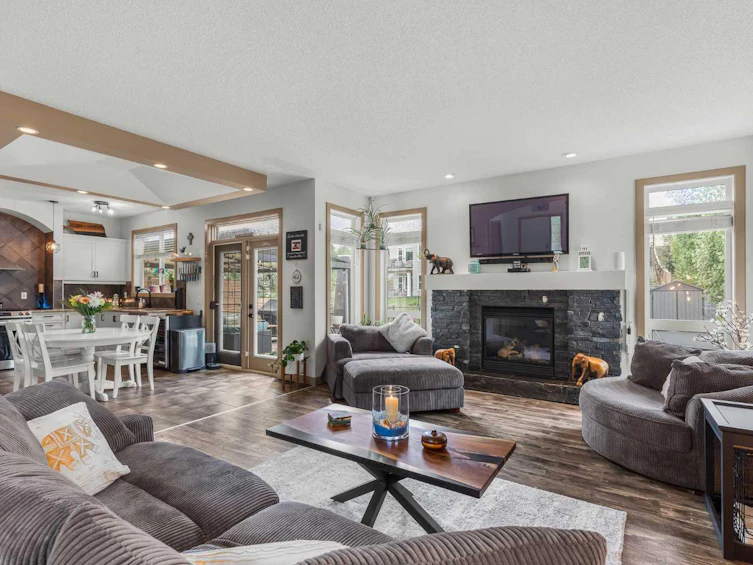 119 Westmount Road, Okotoks, AB, T1S 2J5 - 4