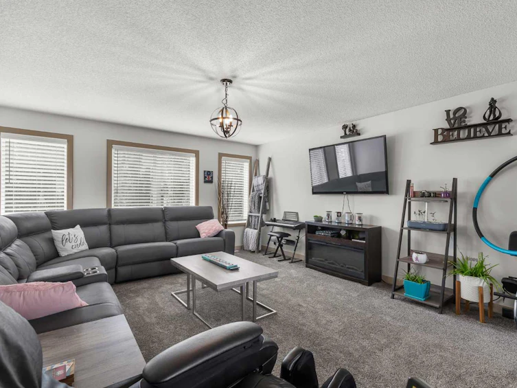 119 Westmount Road, Okotoks, AB, T1S 2J5 - 12