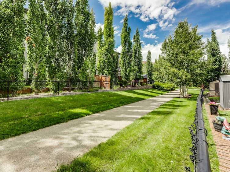 119 Westmount Road, Okotoks, AB, T1S 2J5 - 40