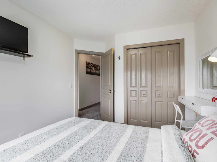 119 Westmount Road, Okotoks, AB, T1S 2J5 - 20
