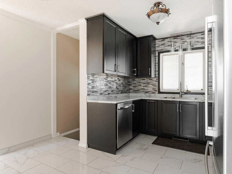 32 Moberly Crescent, Fort Mcmurray, AB, T9H 1G9 - 14