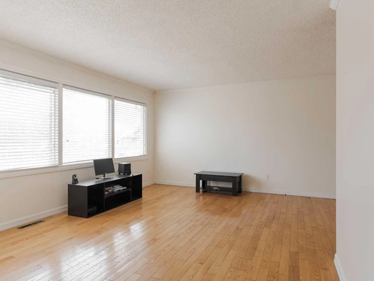 32 Moberly Crescent, Fort Mcmurray, AB, T9H 1G9 - 6