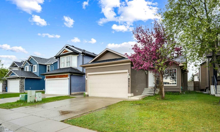 6216 Taralea Park NE