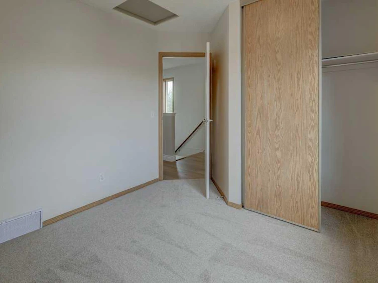 223 Covington Road NE, Calgary, AB, T3K 4G1 - 23