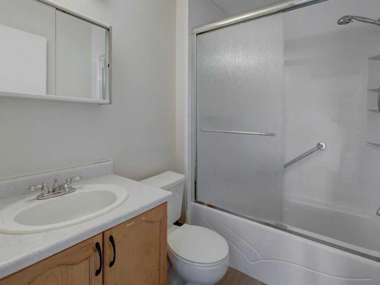 223 Covington Road NE, Calgary, AB, T3K 4G1 - 24