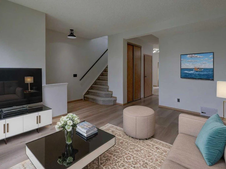 223 Covington Road NE, Calgary, AB, T3K 4G1 - 2