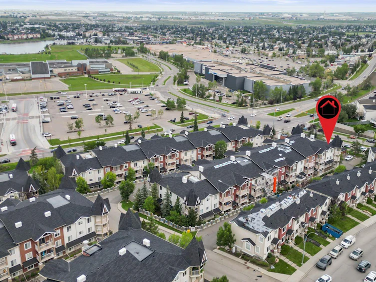 8318-70 Panamount Drive NW, Calgary, AB, T3K 6G7 - 6