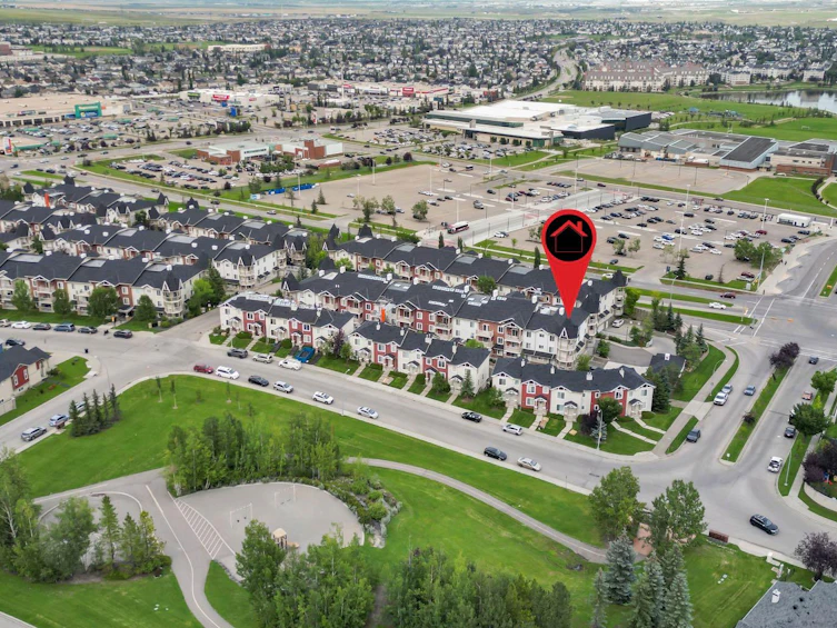 8318-70 Panamount Drive NW, Calgary, AB, T3K 6G7