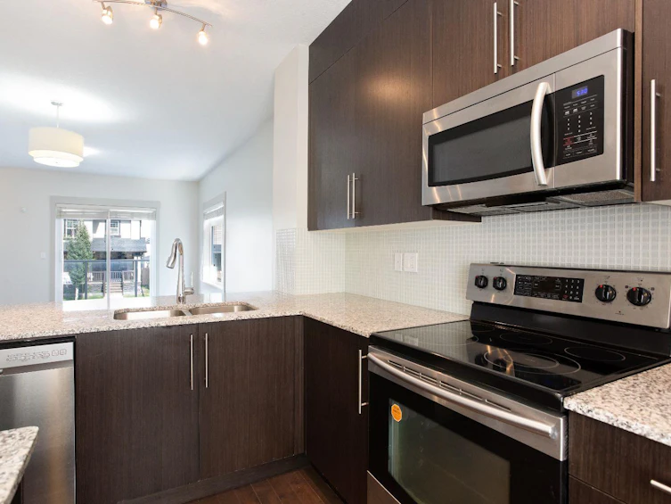 21 Skyview Point Link NE, Calgary, AB, T3N 0L7 - 13