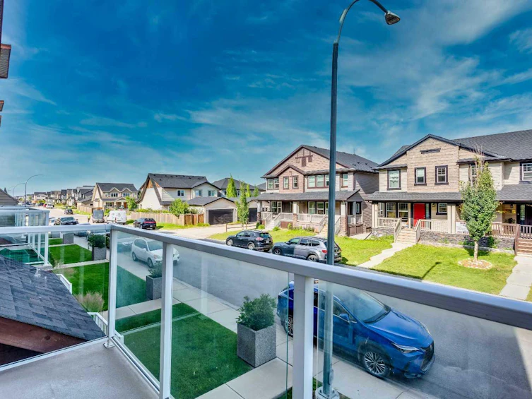 21 Skyview Point Link NE, Calgary, AB, T3N 0L7 - 23