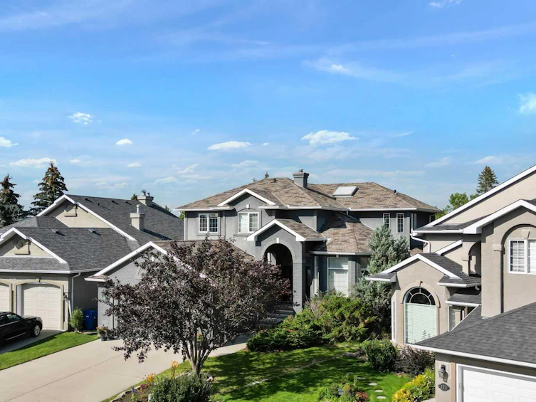 327 Valley Springs Terrace NW, Calgary, AB, T3B 5P7 - 2