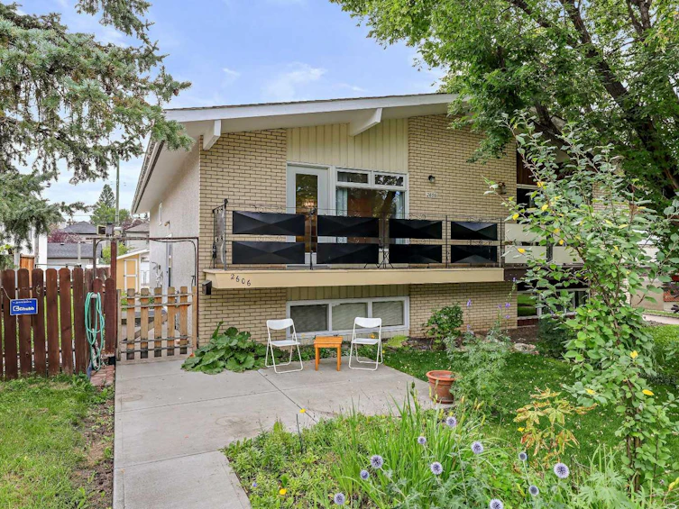 2606 26 Street SW, Calgary, AB, T3E 2A9