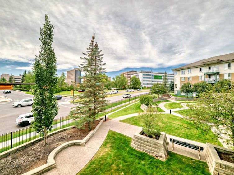 227-3111 34 Avenue NW, Calgary, AB, T2L 0Y2 - 16