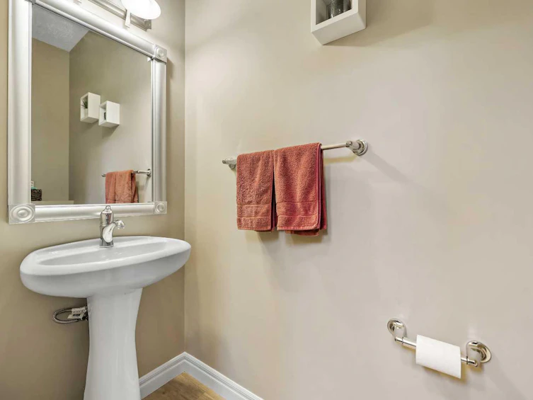 15 Sage Valley Court NW, Calgary, AB, T3R 0E8 - 15