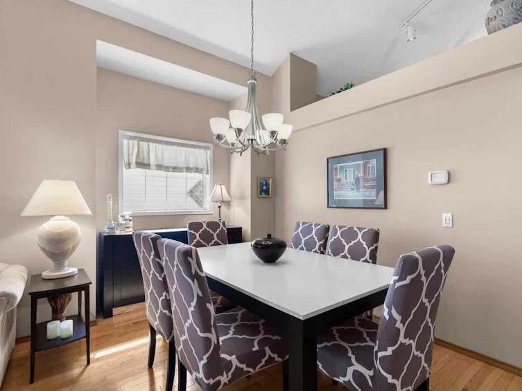 67 Douglas Park Boulevard SE, Calgary, AB, T2Z 2K9 - 7