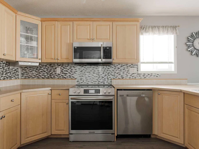 262 Laffont Way, Fort Mcmurray, AB, T9K 2R2 - 6