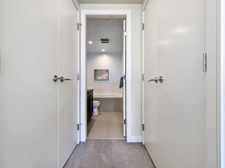 825-222 Riverfront Avenue SW, Calgary, AB, T2P 0X2 - 22