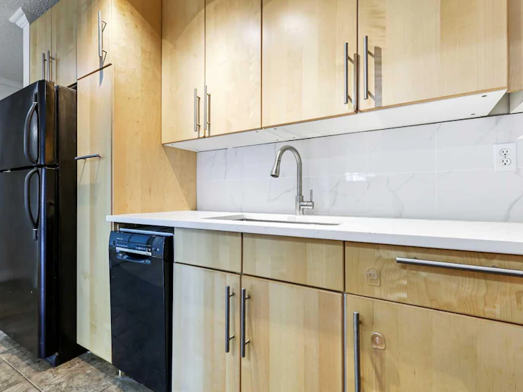 305-732 57 Avenue SW, Calgary, AB, T2V 0H4 - 14