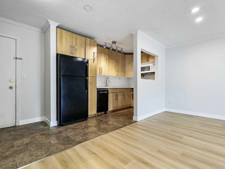 305-732 57 Avenue SW, Calgary, AB, T2V 0H4 - 16