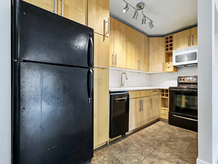 305-732 57 Avenue SW, Calgary, AB, T2V 0H4 - 10