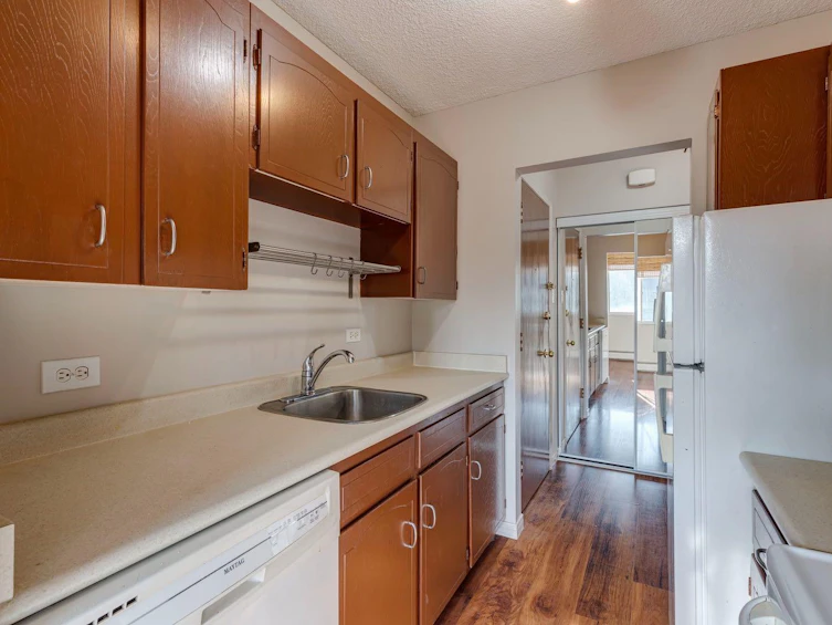 202-1502 21 Avenue SW, Calgary, AB, T2T 0M7 - 6
